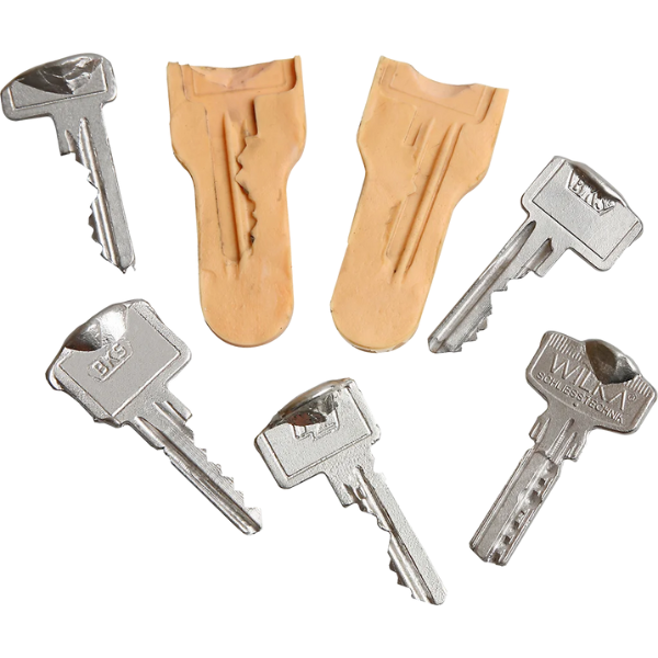 Multipick Quick-Key Easy Pro system with pre-measured casting material for efficient key duplication Multipick Quick-Key Easy Pro system with pre-measured casting material for efficient key duplication