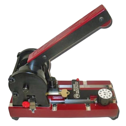 Close-up view of the Rytan RY-2000M-M1 cutting a Master Lock M1 key with precision. Close-up view of the Rytan RY-2000M-M1 cutting a Master Lock M1 key with precision.