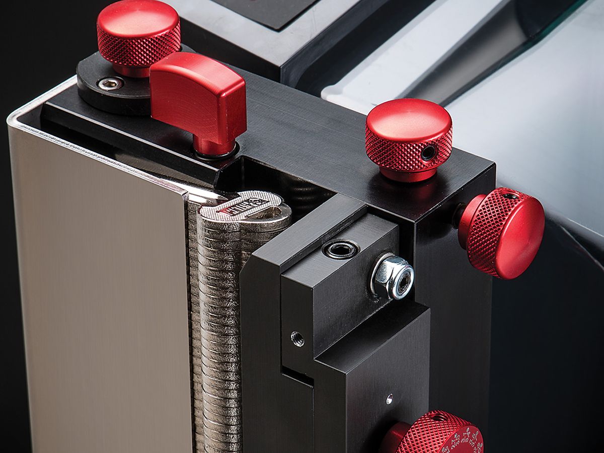 ILCO - Unocode F900 - Automatic Flat Key Cutter, Duplicator and Engraver - UHS Hardware ILCO - Unocode F900 - Automatic Flat Key Cutter, Duplicator and Engraver - UHS Hardware
