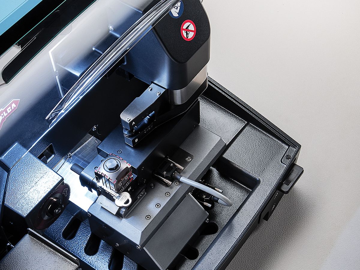 ILCO - Unocode F900 - Automatic Flat Key Cutter, Duplicator and Engraver - UHS Hardware ILCO - Unocode F900 - Automatic Flat Key Cutter, Duplicator and Engraver - UHS Hardware