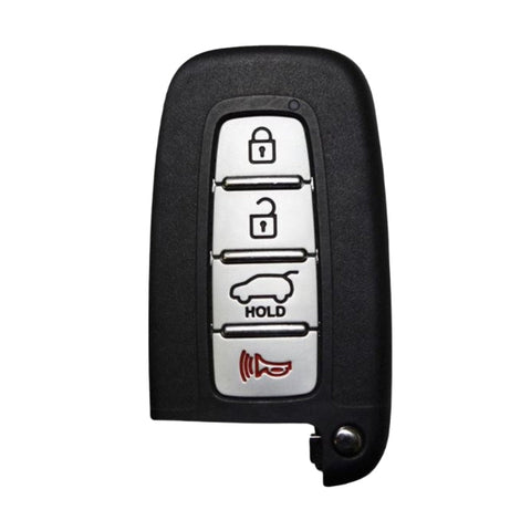 Close-up of Hyundai Tucson smart key buttons and lock/unlock features